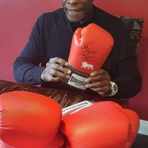 Lonsdale Signed Boxing Glove Frank Bruno 4